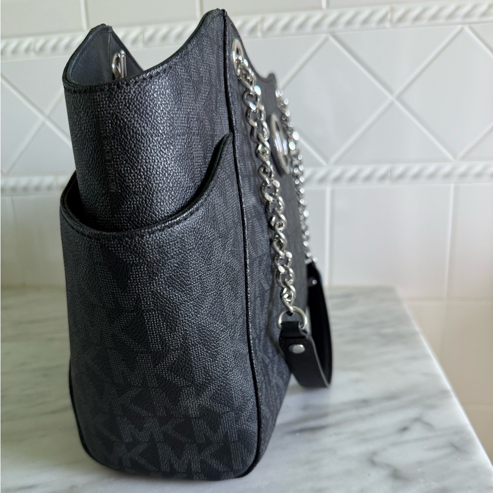 Michael Kors Black Logo Tote Bag - Picture 13 of 15